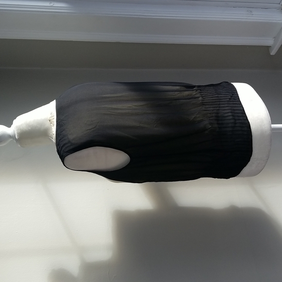 Top - Picture 3 of 5